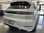 Used 2025 PORSCHE CAYENNE GTS - NEW $161,730.00 in JACKSONVILLE, FLORIDA (Photo 18)
