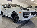Used 2025 PORSCHE CAYENNE GTS - NEW $161,730.00 in JACKSONVILLE, FLORIDA (Photo 7)