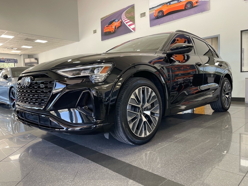 Used 2024 AUDI Q8 E-TRON PREMIUM PLUS - NEW $84,270.00 in JACKSONVILLE, FLORIDA