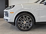 Used 2025 PORSCHE CAYENNE  in HENDERSON , NEVADA (Photo 9)
