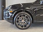 Used 2026 PORSCHE CAYENNE  in HENDERSON , NEVADA (Photo 9)