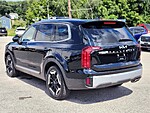 Used 2023 KIA TELLURIDE S in FRANKLIN, MASSACHUSETTS (Photo 3)