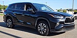Used 2021 TOYOTA HIGHLANDER XLE FWD in LITTLE ROCK, ARKANSAS