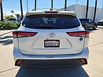 Used 2022 TOYOTA HIGHLANDER LE in TUSTIN, CALIFORNIA (Photo 5)