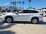 Used 2022 TOYOTA HIGHLANDER LE in TUSTIN, CALIFORNIA (Photo 7)