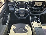 Used 2023 TOYOTA HIGHLANDER XLE in TUSTIN, CALIFORNIA (Photo 13)