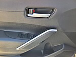 Used 2022 TOYOTA COROLLA CROSS XLE in TUSTIN, CALIFORNIA (Photo 17)