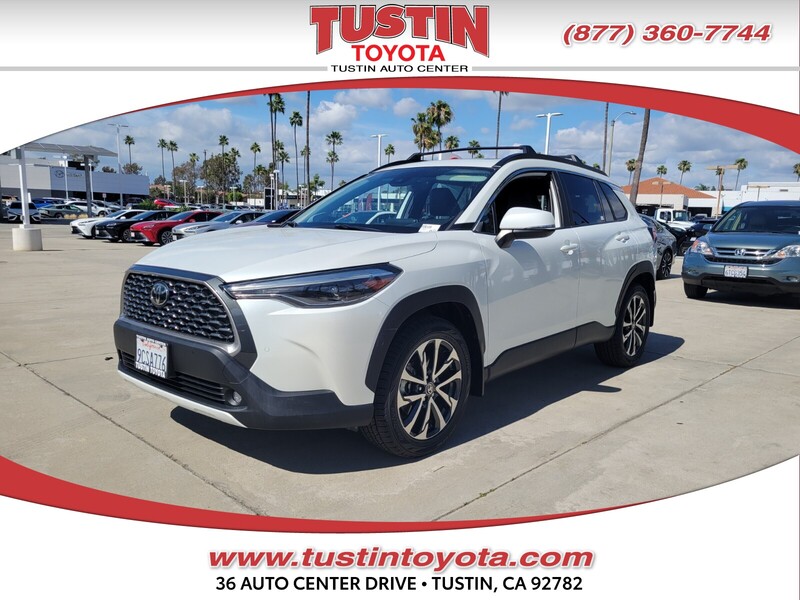 Used 2022 TOYOTA COROLLA CROSS XLE in TUSTIN, CALIFORNIA