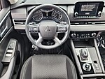 Used 2024 MITSUBISHI OUTLANDER ES FWD in FT. LAUDERDALE, FLORIDA (Photo 12)