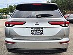 Used 2024 MITSUBISHI OUTLANDER ES FWD in FT. LAUDERDALE, FLORIDA (Photo 5)
