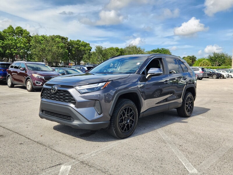 Used 2023 TOYOTA RAV4 XLE FWD in FT. LAUDERDALE, FLORIDA