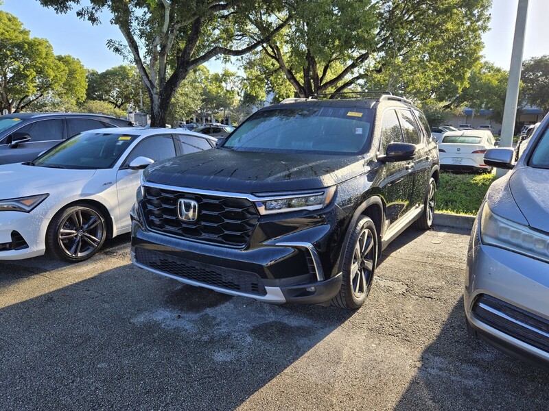 Used 2023 Honda Pilot TOURING 2WD in FT. LAUDERDALE, FLORIDA