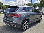 Used 2022 Volkswagen Taos SEL 4MOTION in FT. LAUDERDALE, FLORIDA (Photo 7)