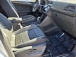 Used 2022 Volkswagen Tiguan 2.0T SEL R-LINE 4MOTION in FT. LAUDERDALE, FLORIDA (Photo 16)