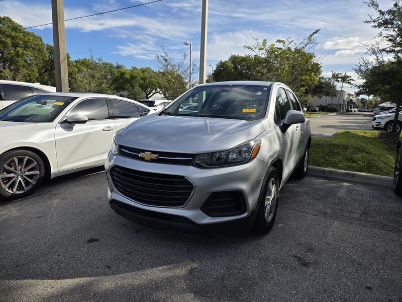 Used 2020 CHEVROLET TRAX FWD 4DR LS in FT. LAUDERDALE, FLORIDA