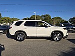 Used 2024 Honda Pilot EX-L 8 PASSENGER AWD in FT. LAUDERDALE, FLORIDA (Photo 4)