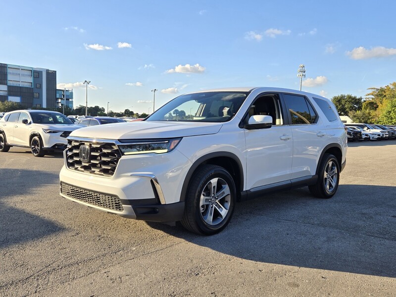 Used 2024 Honda Pilot EX-L 8 PASSENGER AWD in FT. LAUDERDALE, FLORIDA