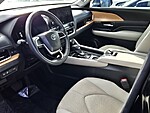 Used 2024 TOYOTA GRAND HIGHLANDER XLE FWD in FT. LAUDERDALE, FLORIDA (Photo 9)