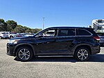 Used 2019 TOYOTA HIGHLANDER SE V6 FWD in FT. LAUDERDALE, FLORIDA (Photo 3)