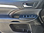 Used 2019 TOYOTA HIGHLANDER SE V6 FWD in FT. LAUDERDALE, FLORIDA (Photo 29)