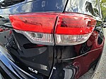 Used 2019 TOYOTA HIGHLANDER SE V6 FWD in FT. LAUDERDALE, FLORIDA (Photo 6)