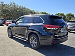 Used 2019 TOYOTA HIGHLANDER SE V6 FWD in FT. LAUDERDALE, FLORIDA (Photo 7)