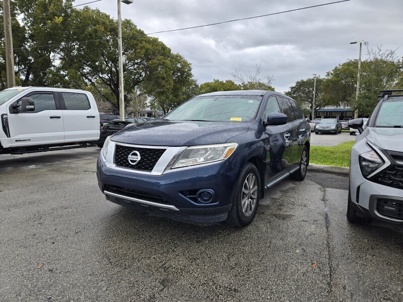 Used 2014 NISSAN PATHFINDER 2WD 4DR S in FT. LAUDERDALE, FLORIDA