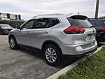 Used 2017 NISSAN ROGUE SV in FT. LAUDERDALE, FLORIDA (Photo 6)