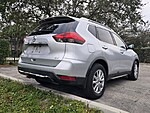 Used 2017 NISSAN ROGUE SV in FT. LAUDERDALE, FLORIDA (Photo 8)