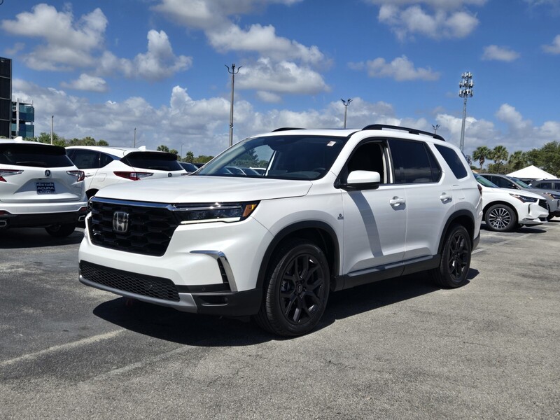 Used 2025 Honda Pilot TOURING 2WD in FT. LAUDERDALE, FLORIDA
