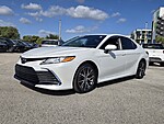 Used 2021 TOYOTA CAMRY XLE AUTO in FT. LAUDERDALE, FLORIDA (Photo 1)