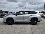 Used 2023 TOYOTA HIGHLANDER L FWD in FT. LAUDERDALE, FLORIDA (Photo 3)