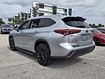 Used 2023 TOYOTA HIGHLANDER L FWD in FT. LAUDERDALE, FLORIDA (Photo 7)