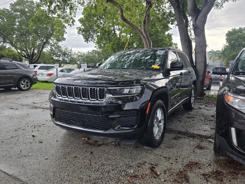 Used 2023 JEEP GRAND CHEROKEE LAREDO X 4X4 in FT. LAUDERDALE, FLORIDA