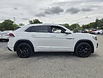 Used 2024 Volkswagen Atlas Cross Sport 2.0T SEL PREMIUM R-LINE 4MOTION in FT. LAUDERDALE, FLORIDA (Photo 4)