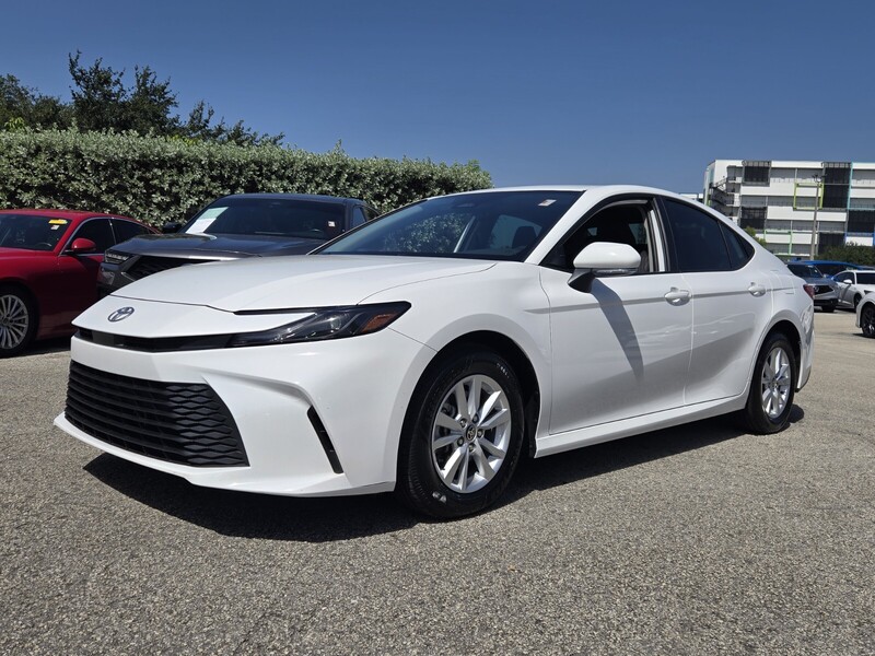 Used 2025 TOYOTA CAMRY LE in FT. LAUDERDALE, FLORIDA