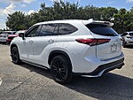 Used 2023 TOYOTA HIGHLANDER L AWD in FT. LAUDERDALE, FLORIDA (Photo 7)