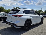 Used 2023 TOYOTA HIGHLANDER L AWD in FT. LAUDERDALE, FLORIDA (Photo 8)