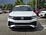 Used 2022 Volkswagen Tiguan 2.0T SE R-LINE BLACK FWD in FT. LAUDERDALE, FLORIDA (Photo 5)