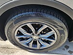 Used 2022 VOLKSWAGEN TIGUAN SE in DAVIE, FLORIDA (Photo 9)