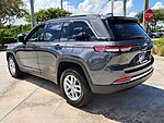 Used 2024 JEEP GRAND CHEROKEE LAREDO X in DAVIE, FLORIDA (Photo 7)