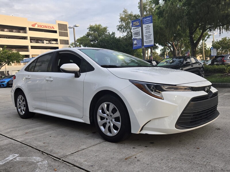 Used 2024 TOYOTA COROLLA LE in DAVIE, FLORIDA