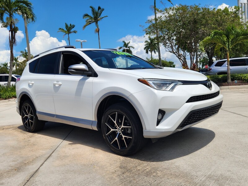 Used 2018 TOYOTA RAV4 SE in DAVIE, FLORIDA