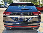 Used 2022 VOLKSWAGEN ATLAS CROSS SPORT 2.0T SE W/TECHNOLOGY in DAVIE, FLORIDA (Photo 5)
