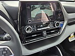 Used 2025 TOYOTA HIGHLANDER LE in DAVIE, FLORIDA (Photo 22)