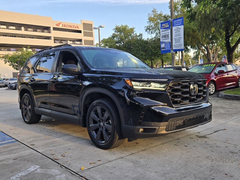 Used 2025 Honda Pilot SPORT in DAVIE, FLORIDA