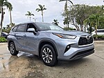 Used 2024 TOYOTA HIGHLANDER XLE in DAVIE, FLORIDA (Photo 1)