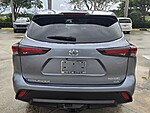 Used 2024 TOYOTA HIGHLANDER XLE in DAVIE, FLORIDA (Photo 5)