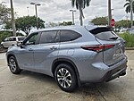 Used 2024 TOYOTA HIGHLANDER XLE in DAVIE, FLORIDA (Photo 7)