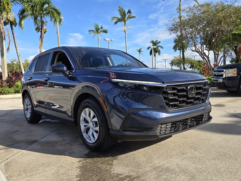 Used 2023 Honda CR-V LX in DAVIE, FLORIDA